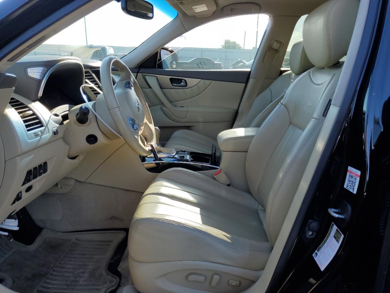 Photo 6 VIN: JN8CS1MU6EM451190 - INFINITI QX70 