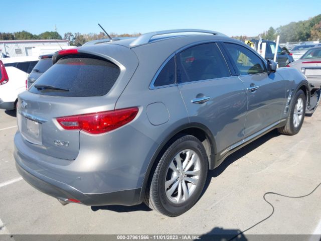 Photo 3 VIN: JN8CS1MU6FM381739 - INFINITI QX70 