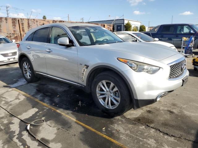 Photo 3 VIN: JN8CS1MU6HM141979 - INFINITI QX70 