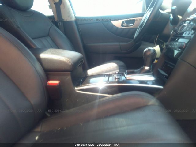 Photo 4 VIN: JN8CS1MU6HM142744 - INFINITI QX70 