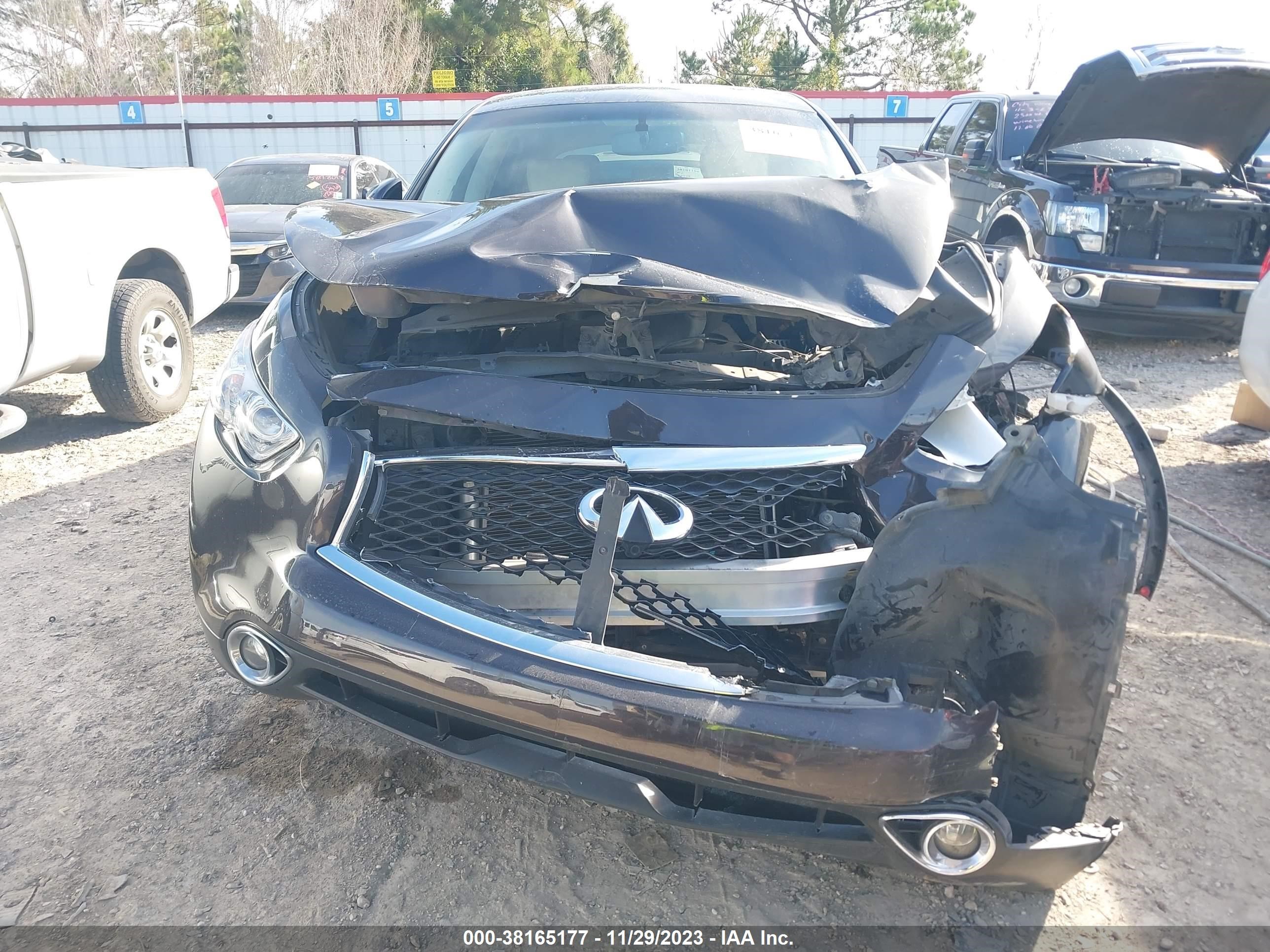 Photo 11 VIN: JN8CS1MU6HM143568 - INFINITI QX70 