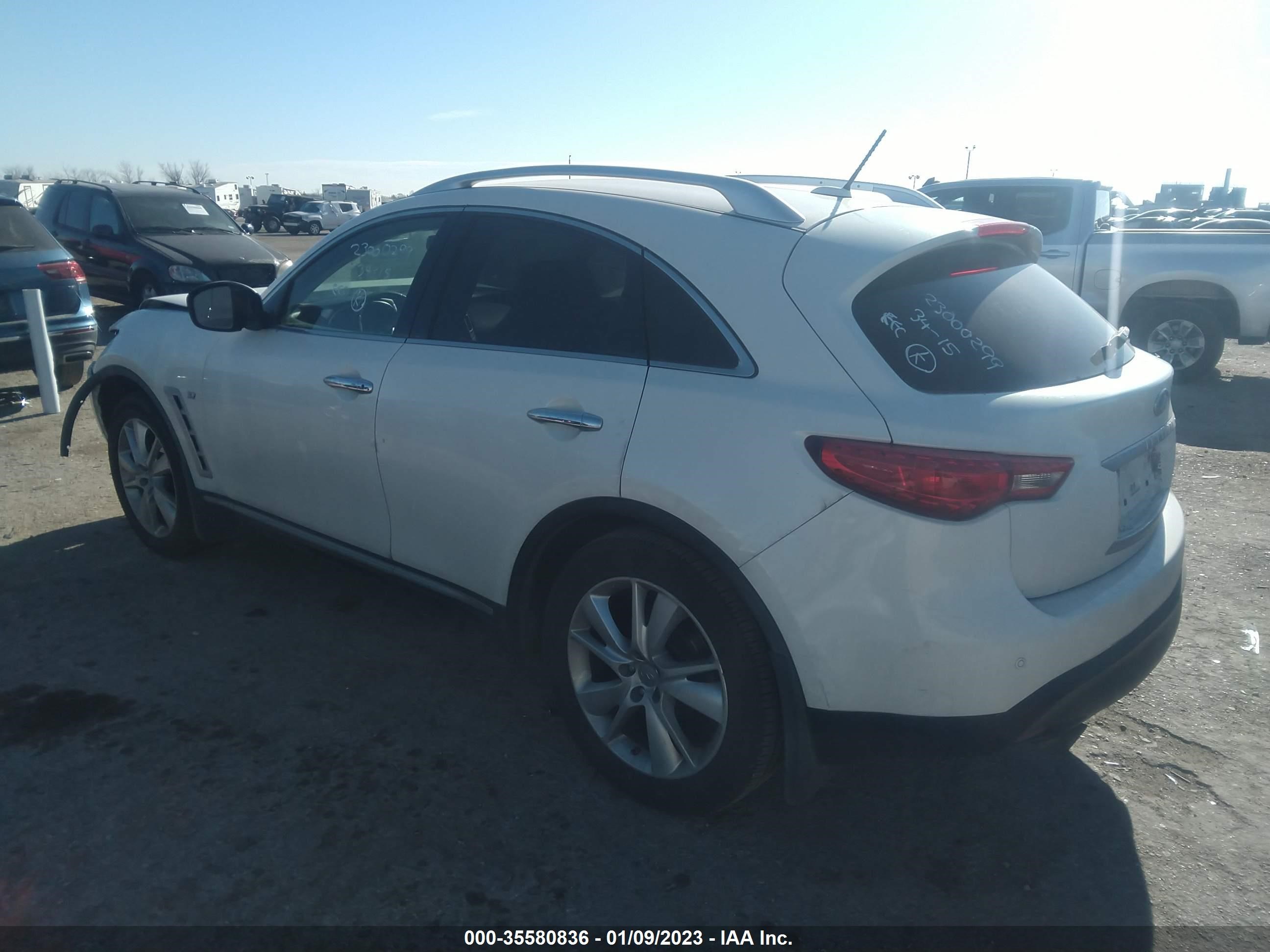 Photo 2 VIN: JN8CS1MU8EM450266 - INFINITI QX70 