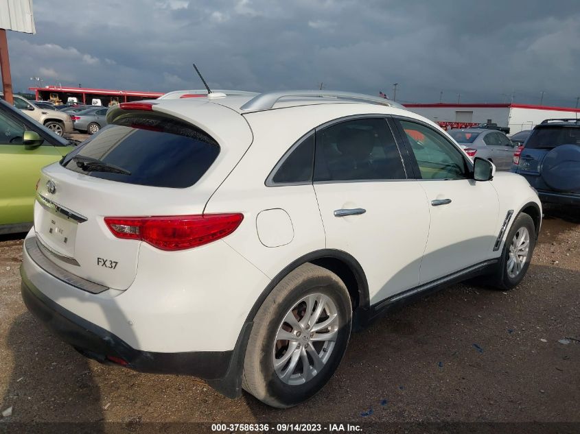 Photo 3 VIN: JN8CS1MW0DM171880 - INFINITI FX 