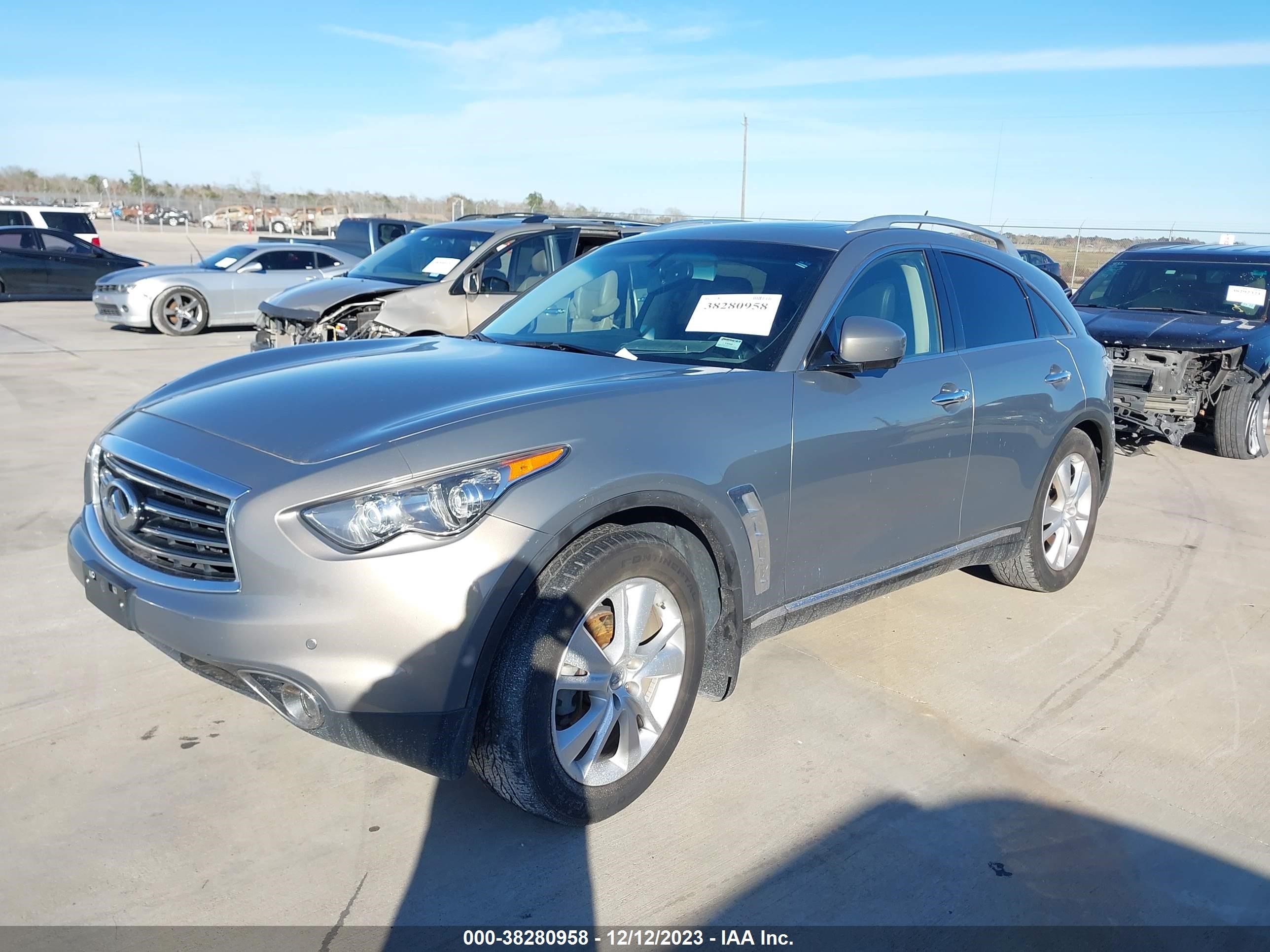 Photo 1 VIN: JN8CS1MW2DM172058 - INFINITI FX 