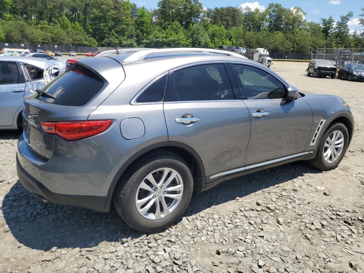 Photo 2 VIN: JN8CS1MW4HM413561 - INFINITI QX70 