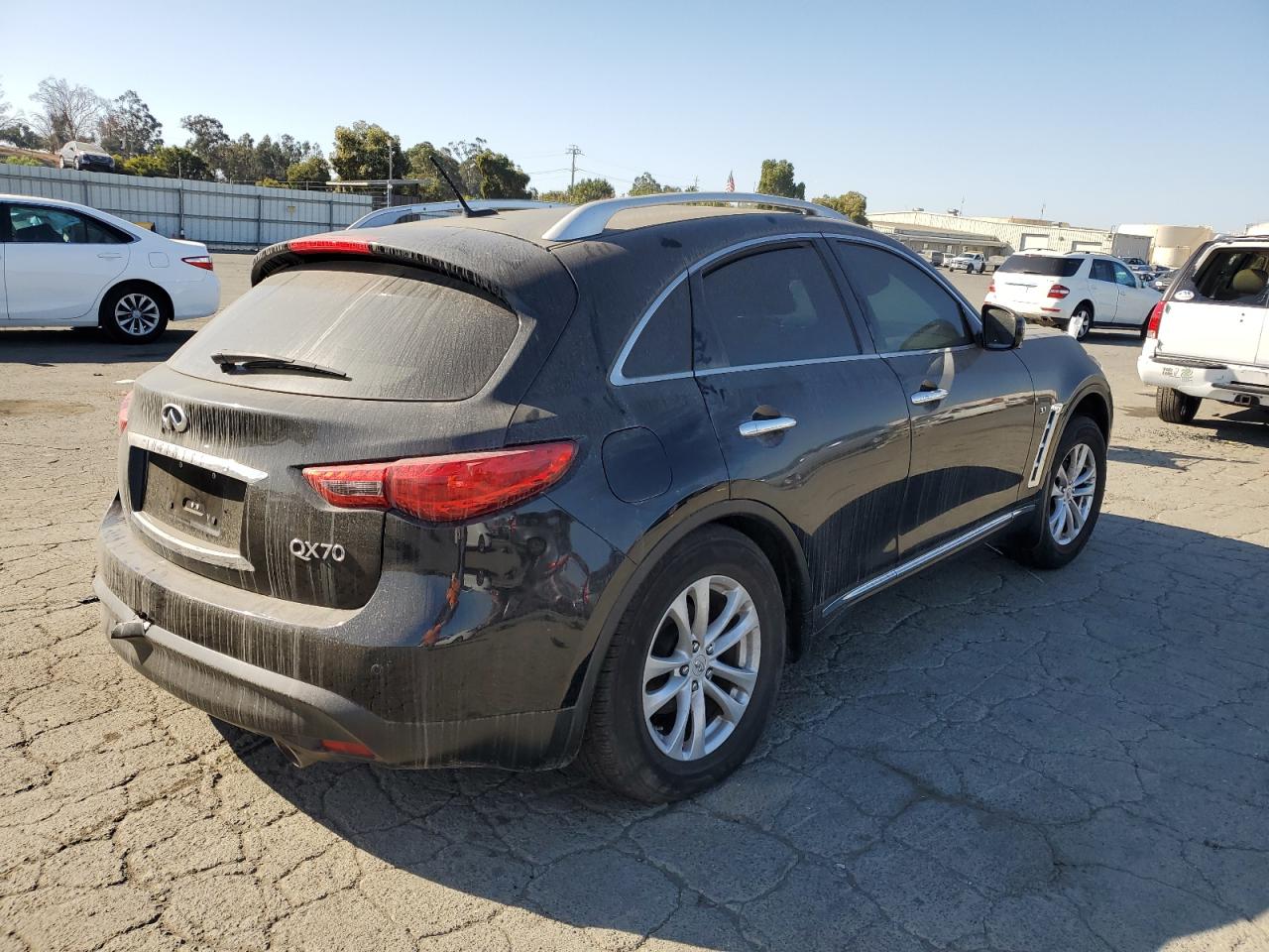 Photo 2 VIN: JN8CS1MW5FM481882 - INFINITI QX70 