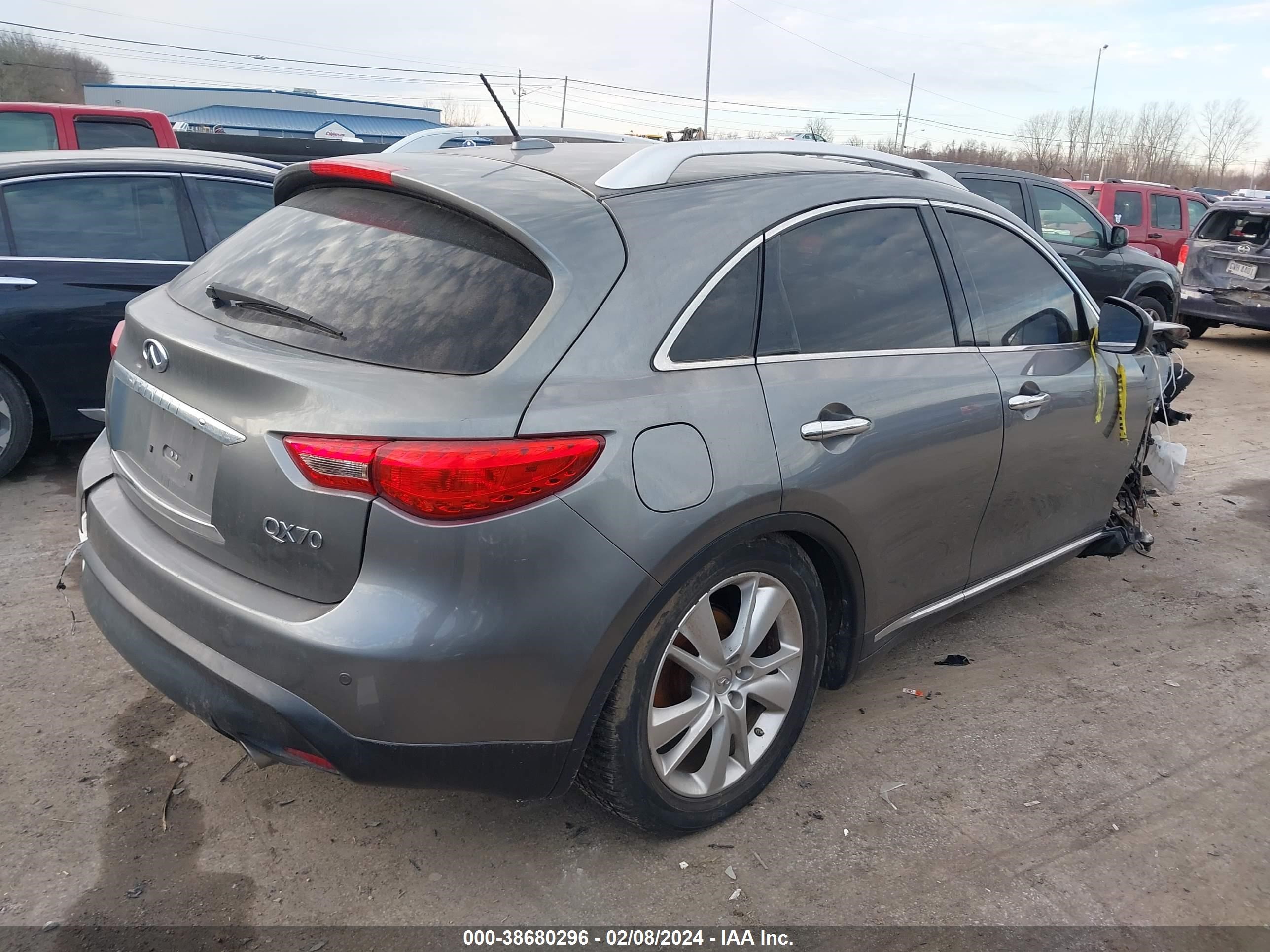 Photo 3 VIN: JN8CS1MW7EM410391 - INFINITI QX70 