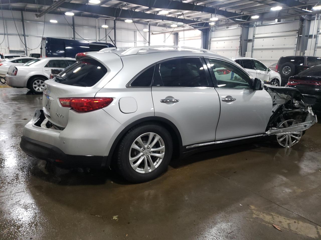 Photo 2 VIN: JN8CS1MW7HM415966 - INFINITI QX70 