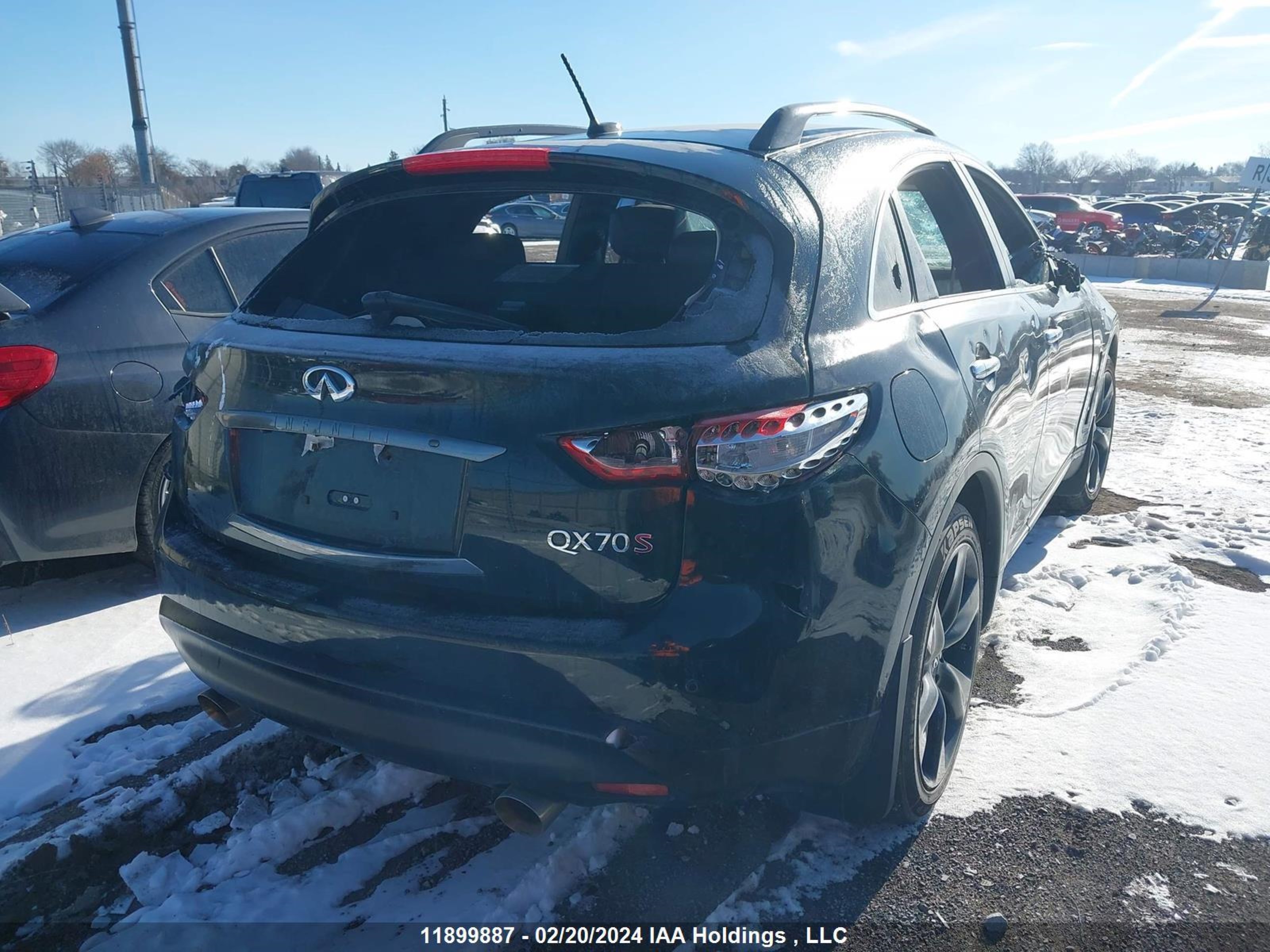 Photo 3 VIN: JN8CS1MW8FM482072 - INFINITI QX70 