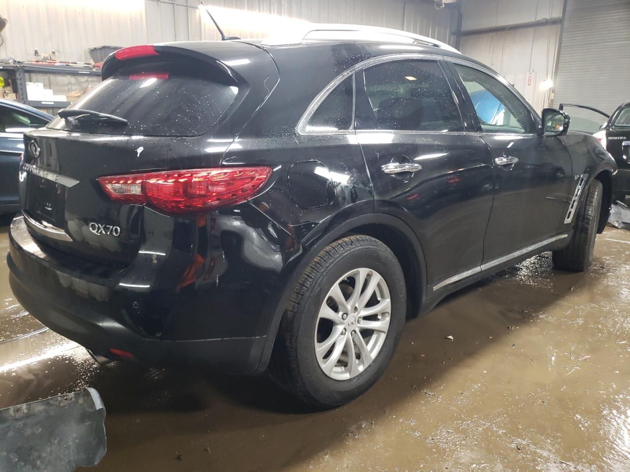 Photo 2 VIN: JN8CS1MW8GM752399 - INFINITI QX70 