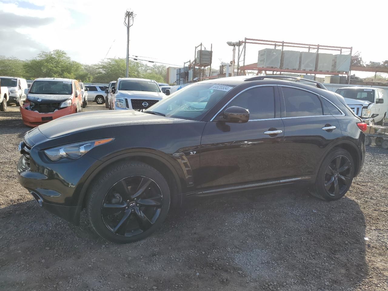 Photo 0 VIN: JN8CS1MWXFM483563 - INFINITI QX70 