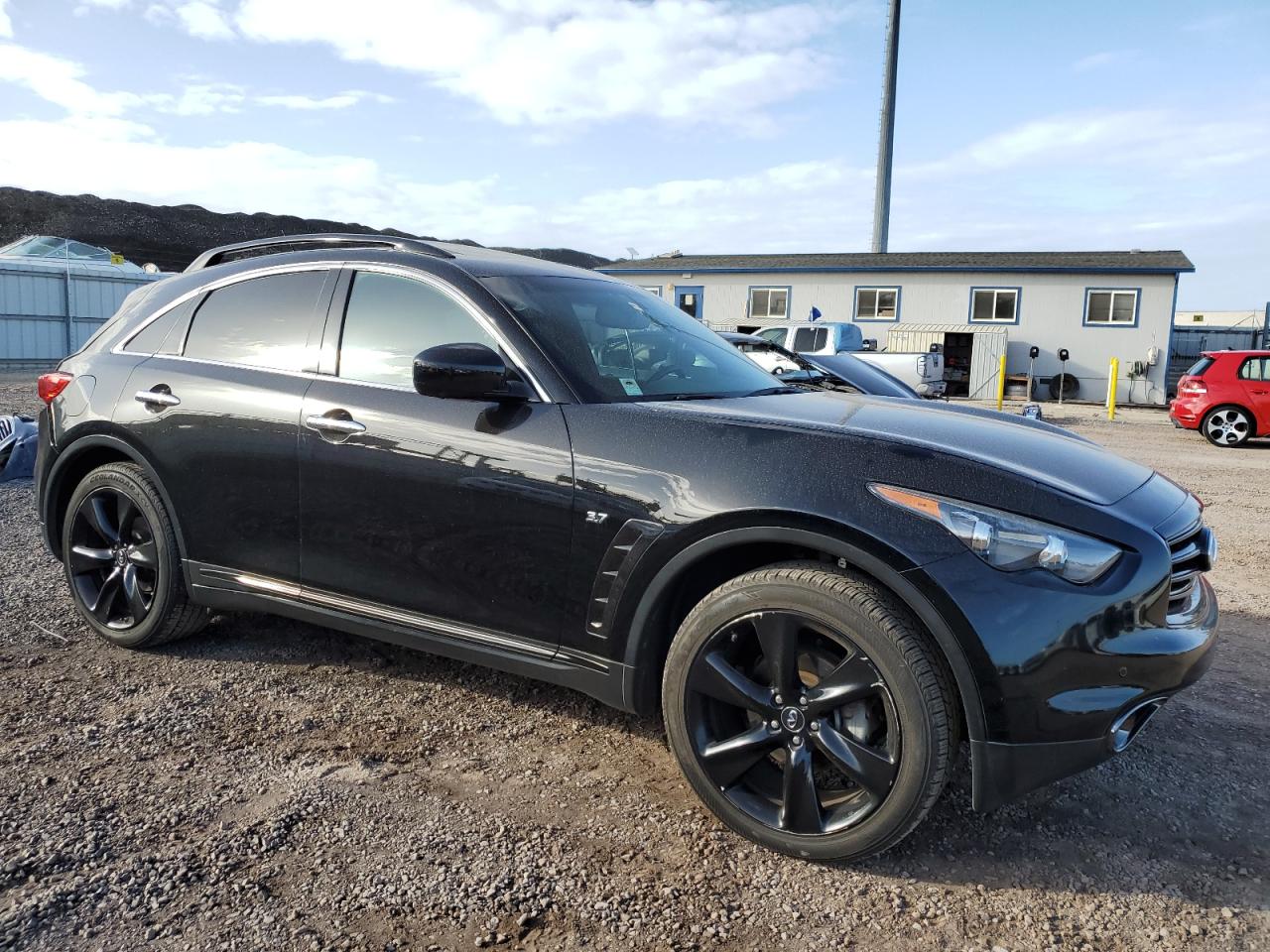 Photo 3 VIN: JN8CS1MWXFM483563 - INFINITI QX70 