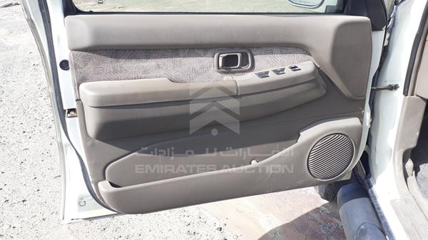 Photo 8 VIN: JN8DR05Y03W605423 - NISSAN PATHFINDER 