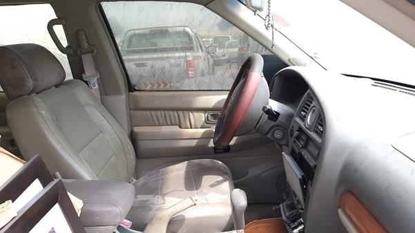 Photo 25 VIN: JN8DR05Y13W010404 - INFINITI QX4 