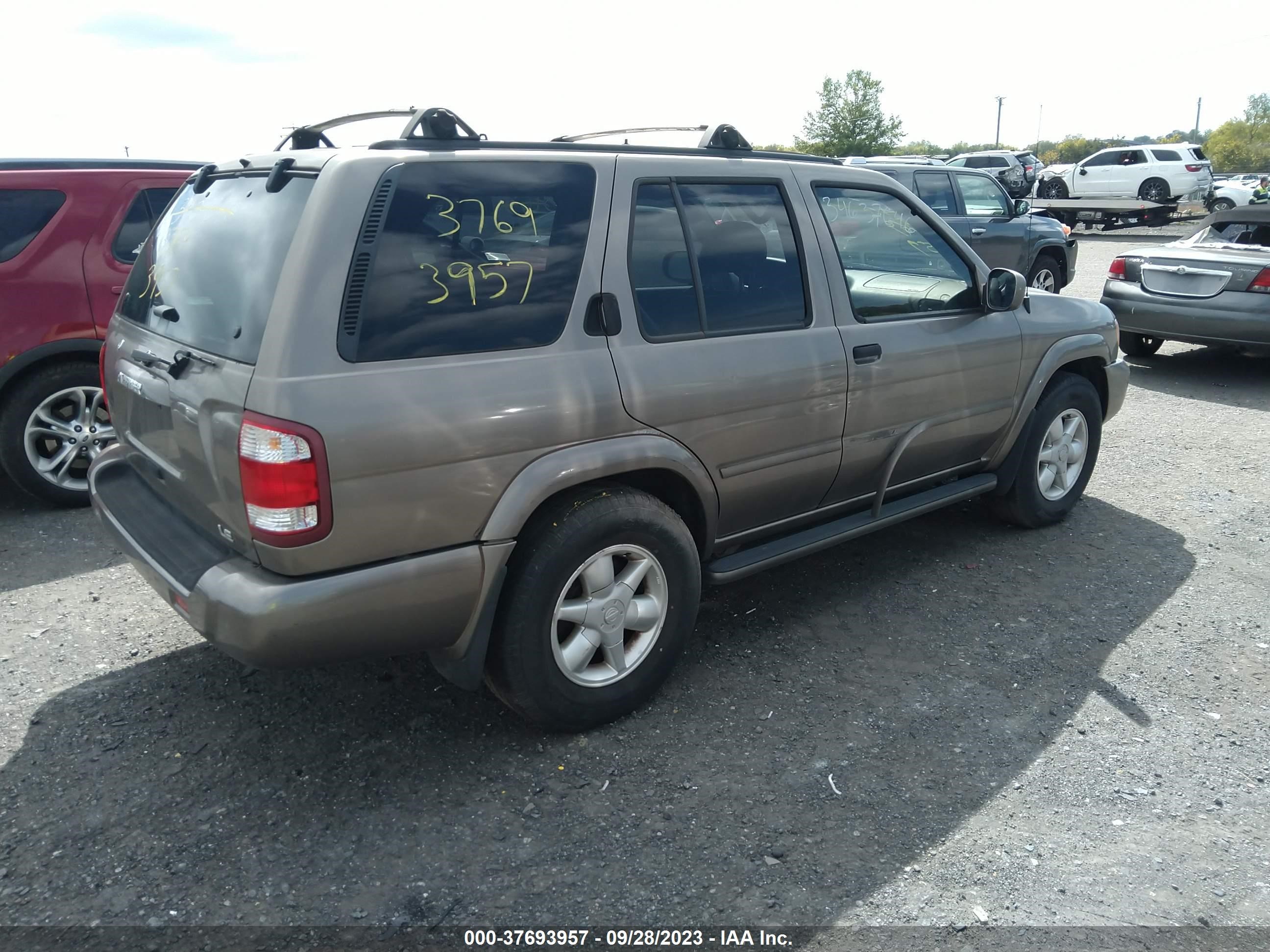 Photo 3 VIN: JN8DR09X21W572648 - NISSAN PATHFINDER 