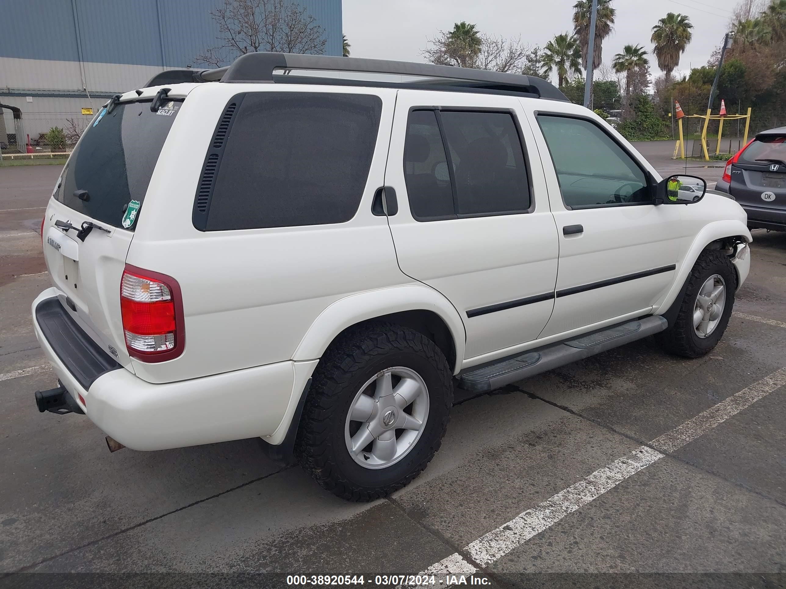 Photo 3 VIN: JN8DR09Y02W733458 - NISSAN PATHFINDER 