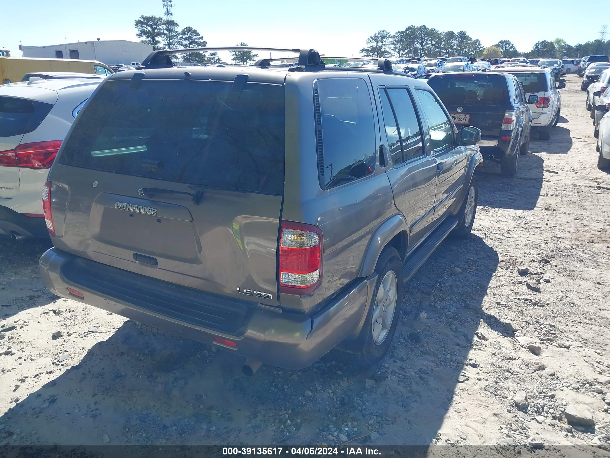 Photo 3 VIN: JN8DR09Y71W586117 - NISSAN PATHFINDER 