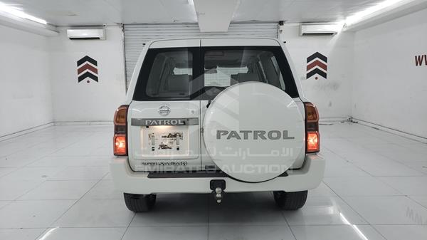 Photo 6 VIN: JN8FY15Y18X562830 - NISSAN PATROL 