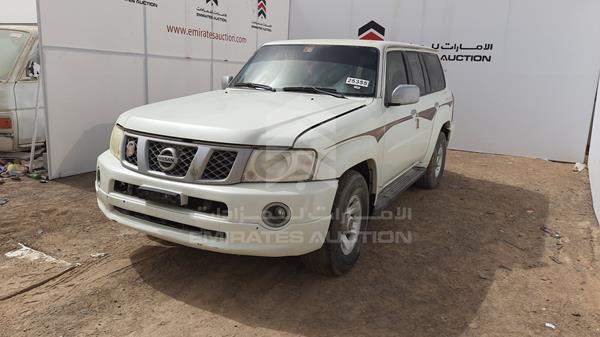 Photo 4 VIN: JN8FY15Y18X567512 - NISSAN PATROL 