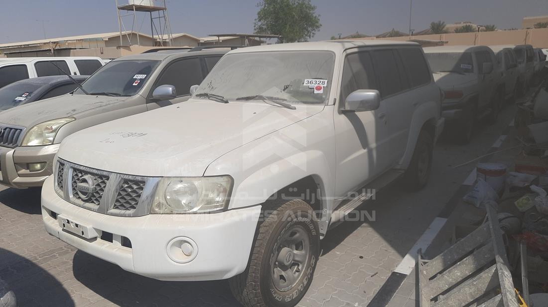 Photo 3 VIN: JN8FY15Y19X576292 - NISSAN PATROL 