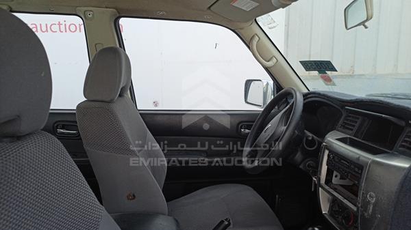 Photo 22 VIN: JN8FY15Y1BX582700 - NISSAN PATROL 