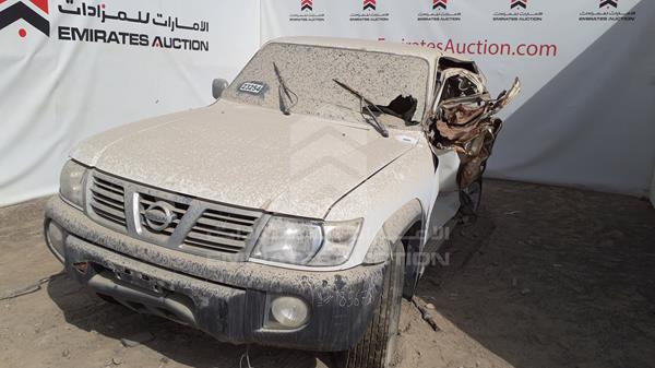 Photo 2 VIN: JN8FY15Y32X451560 - NISSAN PATROL 