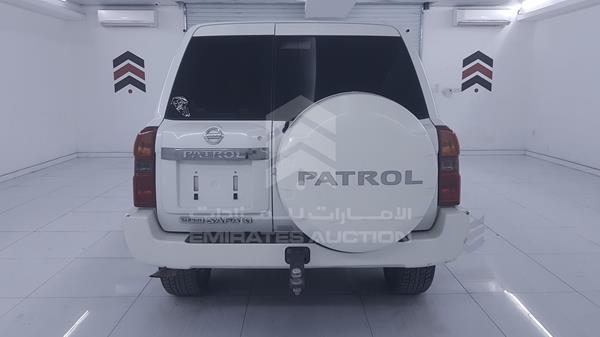 Photo 6 VIN: JN8FY15Y35X543899 - NISSAN PATROL 