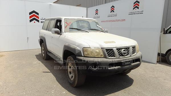 Photo 10 VIN: JN8FY15Y38X568693 - NISSAN PATROL 