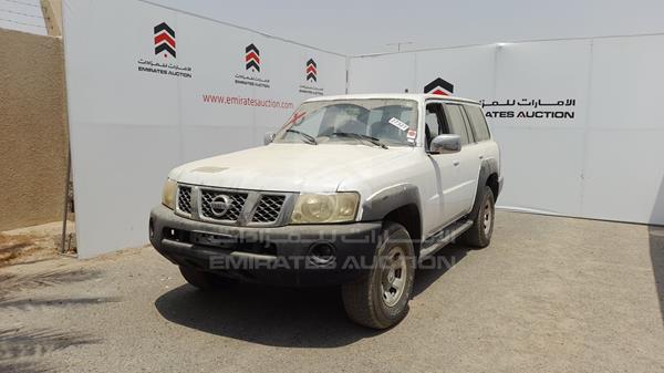 Photo 6 VIN: JN8FY15Y38X568693 - NISSAN PATROL 