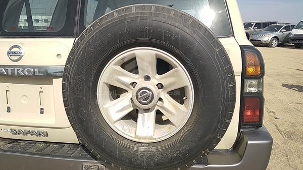 Photo 21 VIN: JN8FY15Y49X570146 - NISSAN PATROL 