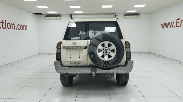 Photo 8 VIN: JN8FY15Y49X570146 - NISSAN PATROL 