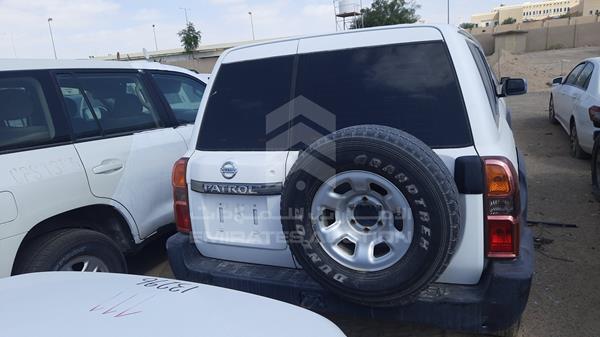 Photo 5 VIN: JN8FY15Y5BX582716 - NISSAN PATROL 