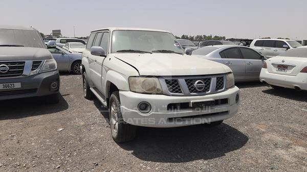 Photo 9 VIN: JN8FY15Y69X570388 - NISSAN PATROL 