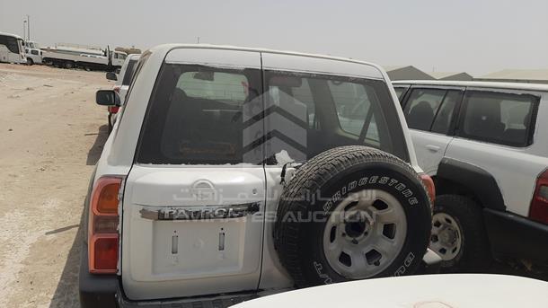 Photo 5 VIN: JN8FY15Y8AX581297 - NISSAN PATROL 