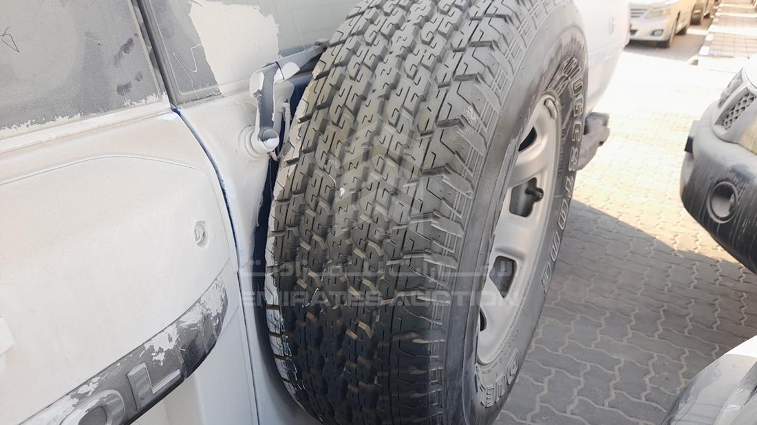 Photo 21 VIN: JN8FY15Y9AX581289 - NISSAN PATROL 