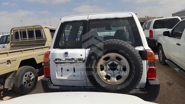 Photo 6 VIN: JN8FY15Y9AX581342 - NISSAN PATROL 