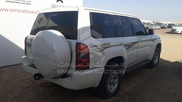 Photo 8 VIN: JN8FY15YX5X543849 - NISSAN PATROL 