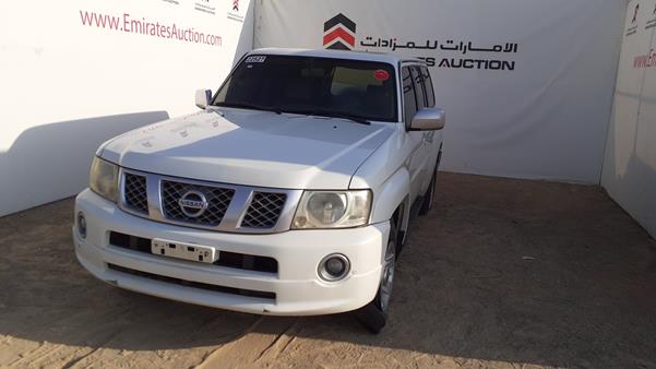 Photo 3 VIN: JN8FY15YX8X562535 - NISSAN PATROL 