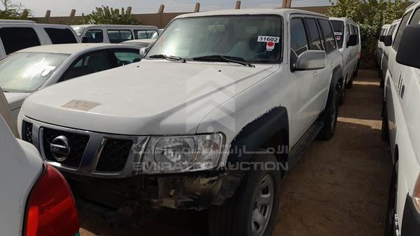 Photo 5 VIN: JN8FY15YX9X575366 - NISSAN PATROL 