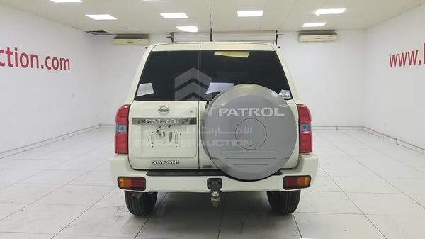 Photo 4 VIN: JN8FY1NY3GX013211 - NISSAN PATROL 