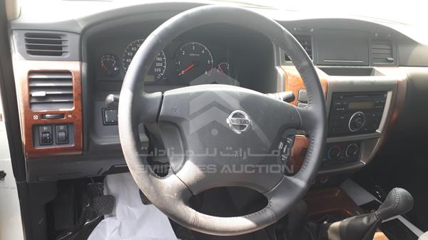 Photo 16 VIN: JN8FY1NY9JX029355 - NISSAN SAFARI 