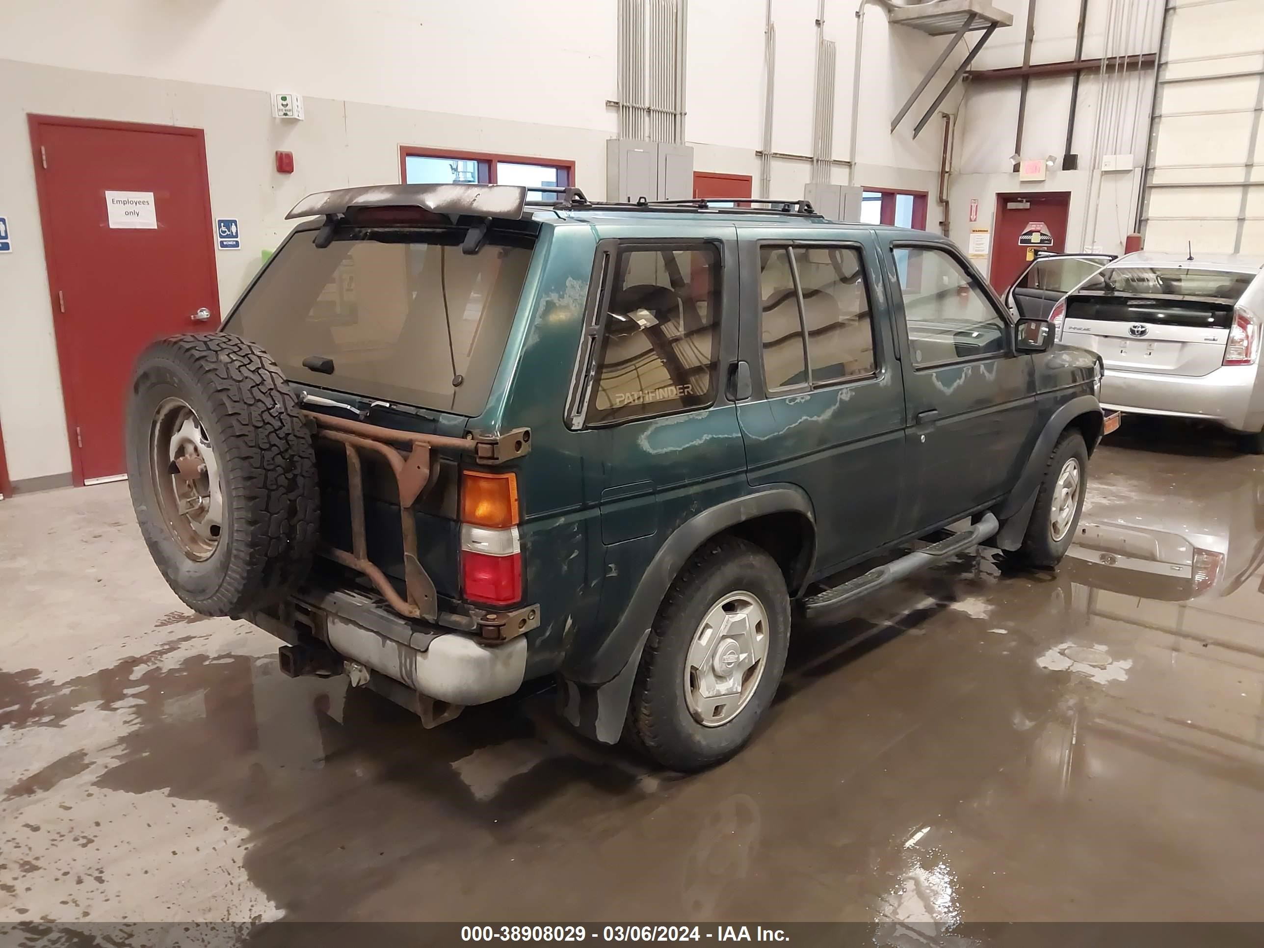 Photo 3 VIN: JN8HD17Y0SW061734 - NISSAN PATHFINDER 