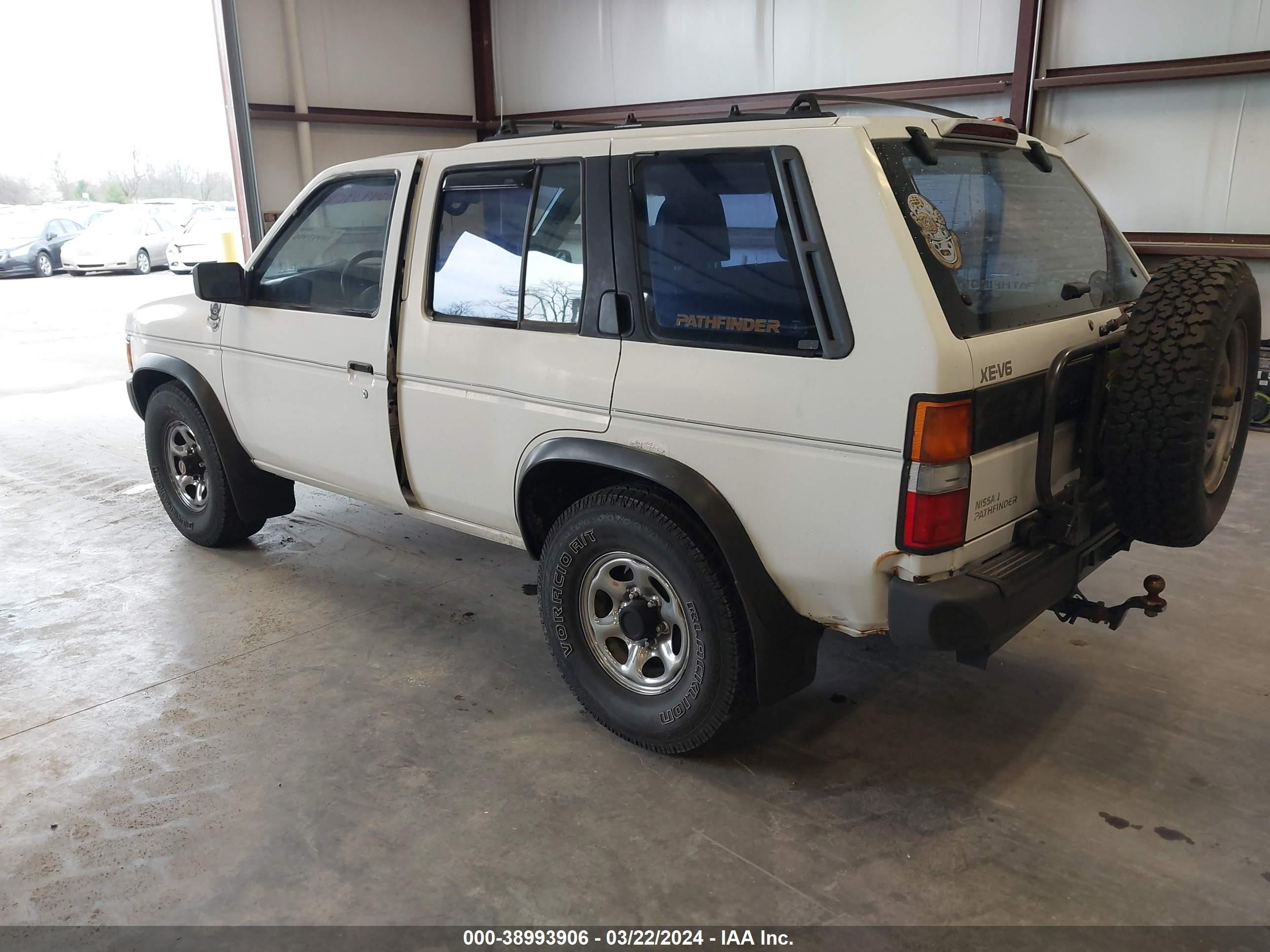 Photo 2 VIN: JN8HD17Y4SW105671 - NISSAN PATHFINDER 