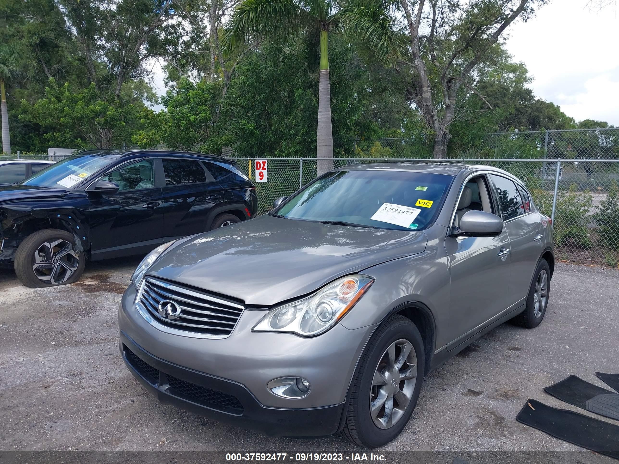 Photo 1 VIN: JNKAJ09E48M306783 - INFINITI EX 