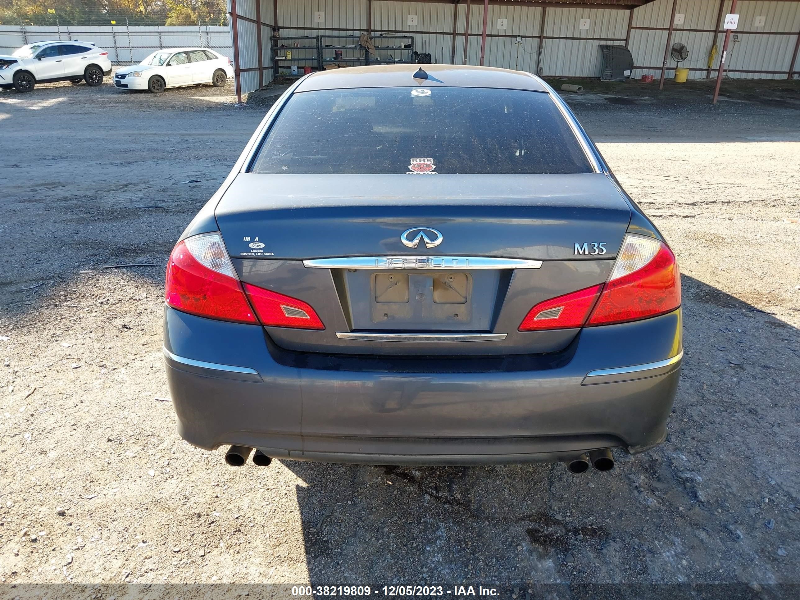 Photo 11 VIN: JNKAY01E28M606829 - INFINITI M 