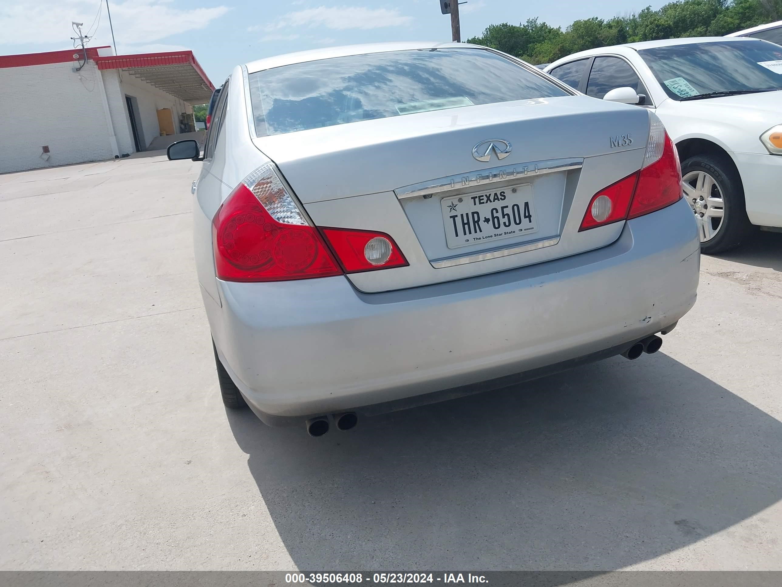 Photo 2 VIN: JNKAY01E86M110107 - INFINITI M 