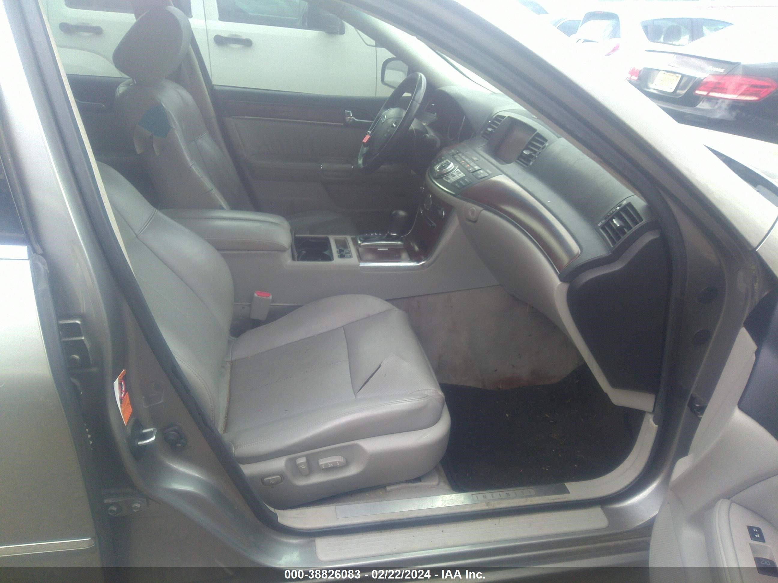 Photo 4 VIN: JNKAY01E88M606804 - INFINITI M 