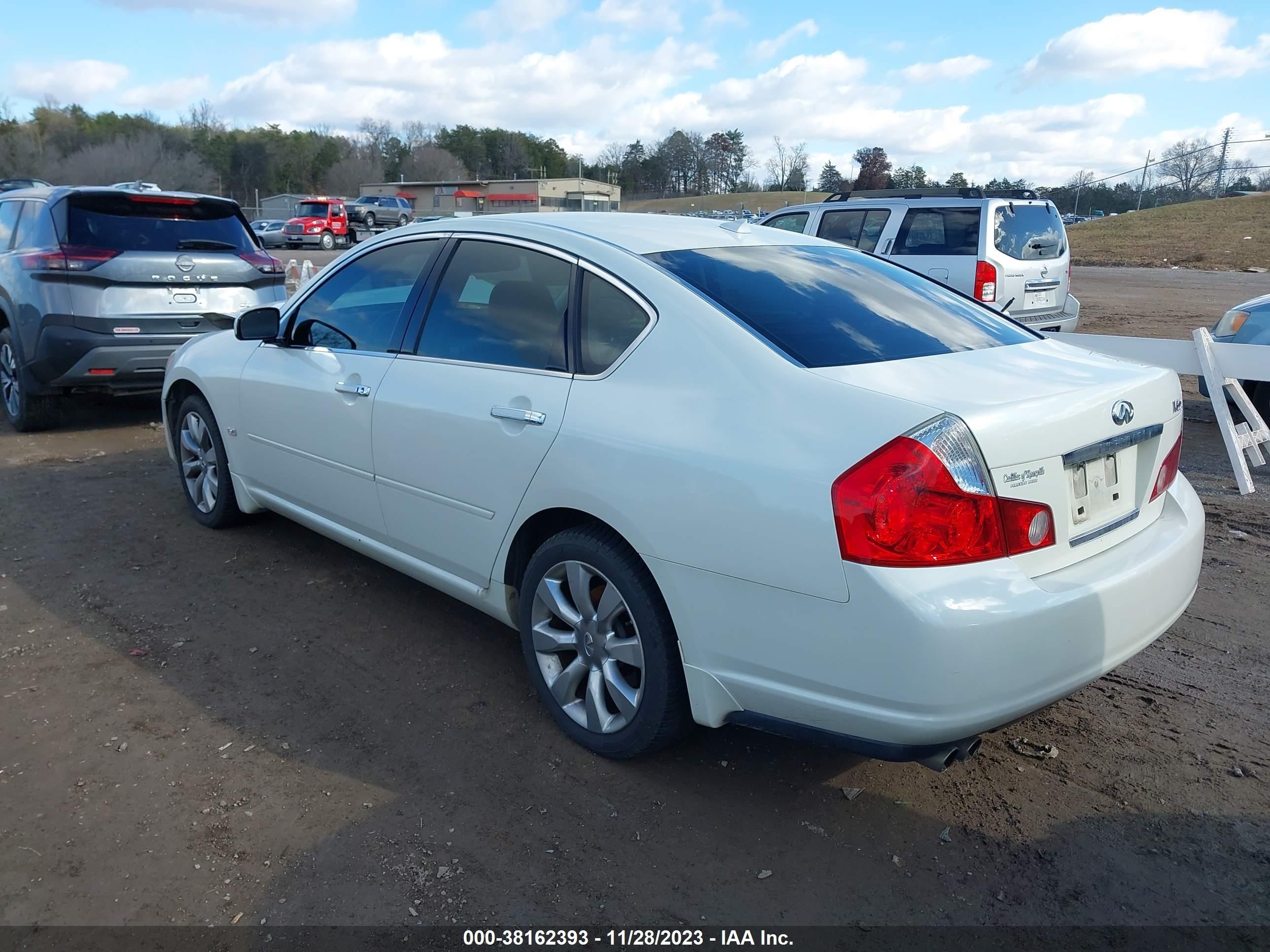 Photo 2 VIN: JNKAY01F87M450318 - INFINITI M 