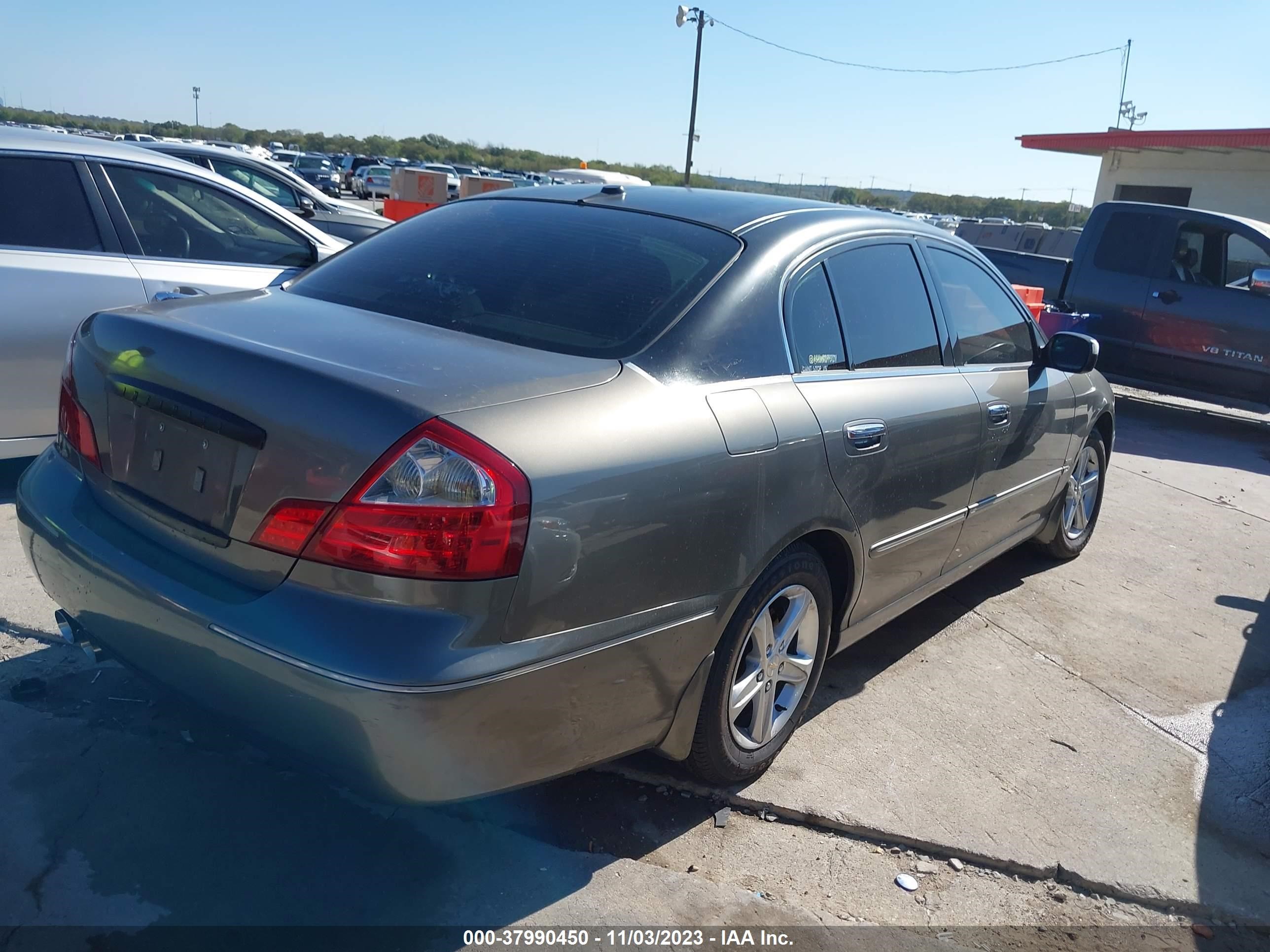 Photo 3 VIN: JNKBF01A35M100154 - INFINITI Q45 