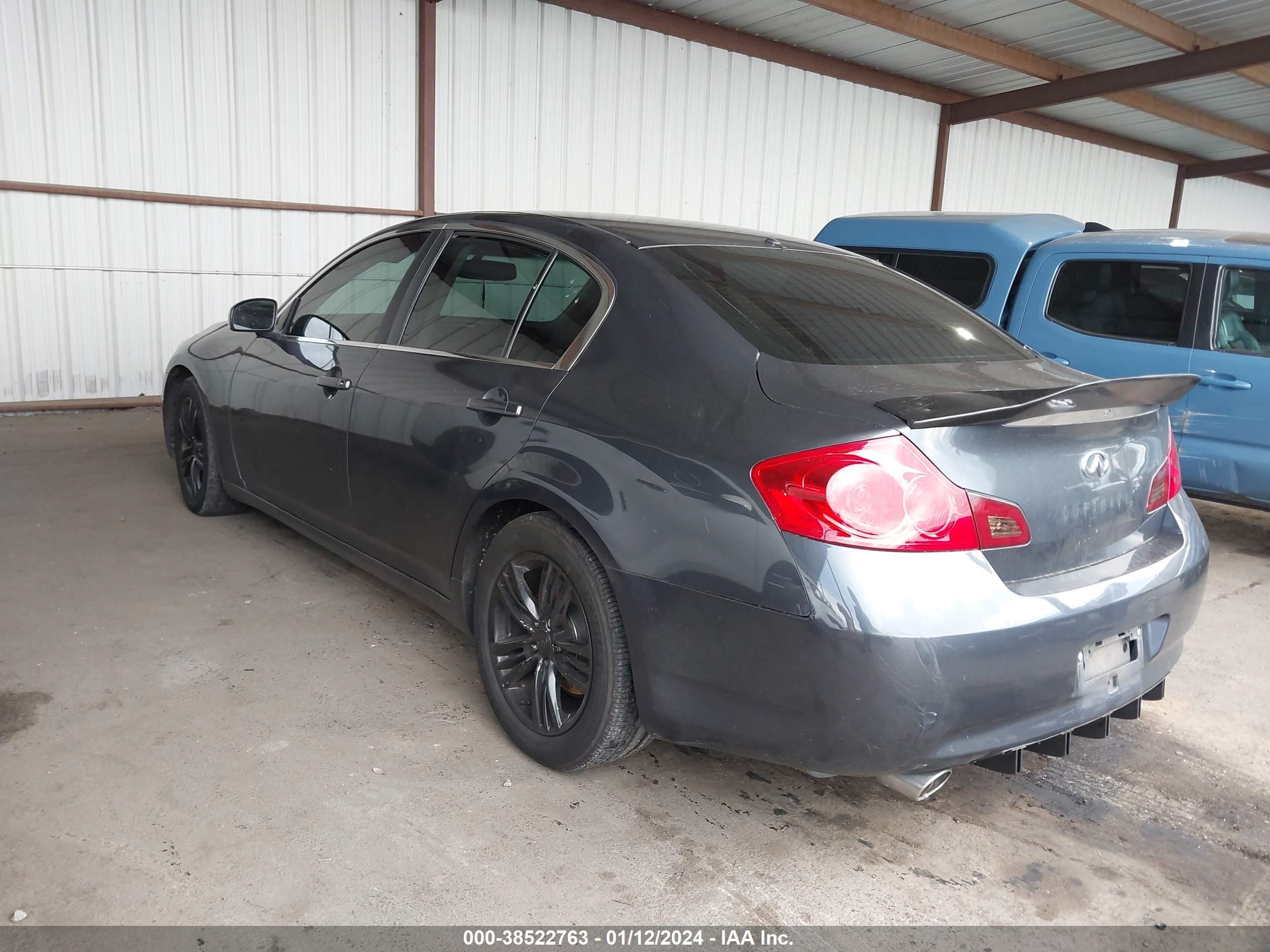 Photo 2 VIN: JNKBV61E07M717457 - INFINITI G 